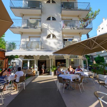 Hotel Falco Riccione Ngoại thất bức ảnh