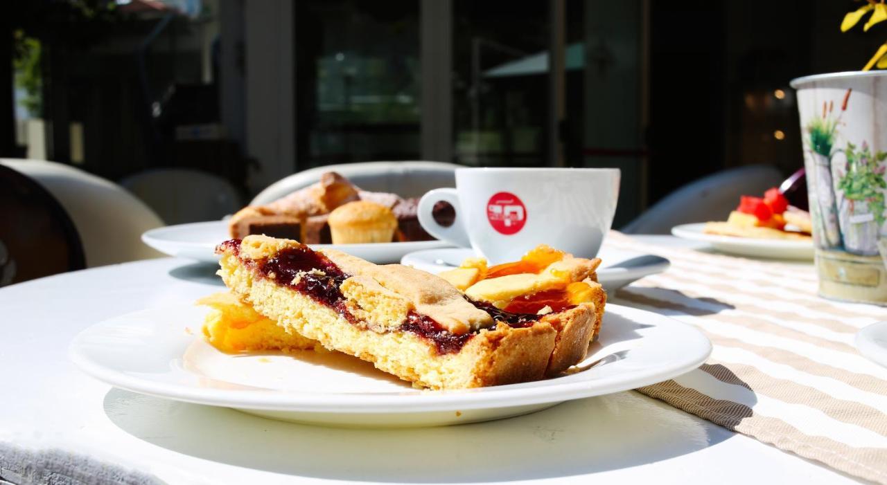Hotel Falco Riccione Ngoại thất bức ảnh