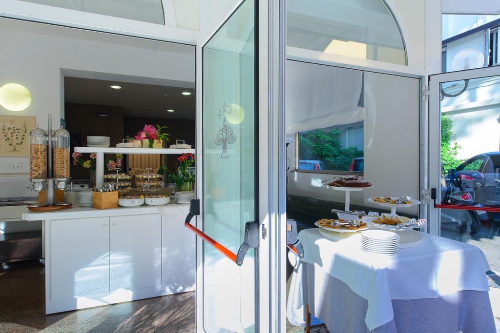 Hotel Falco Riccione Ngoại thất bức ảnh