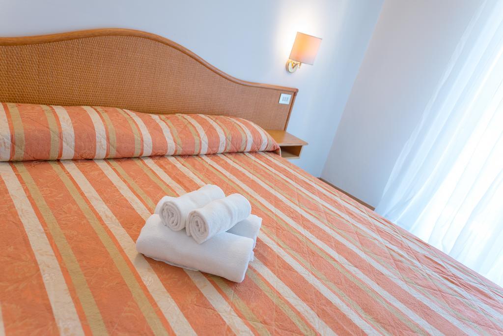 Hotel Falco Riccione Ngoại thất bức ảnh